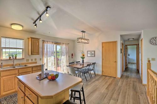 Red Lodge Townhome With Deck And Mountain Views!