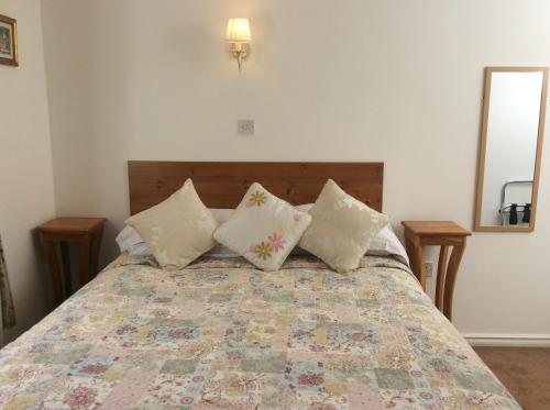 Hazelbrook Bed & Breakfast