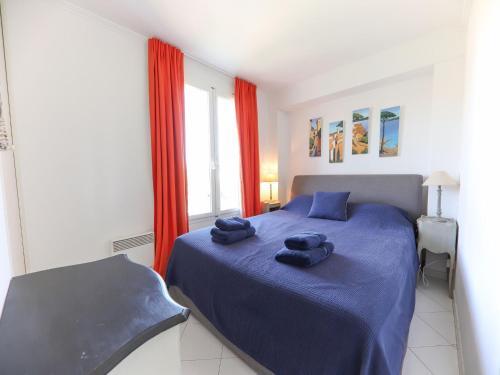 Pleasant Holiday Home In Port Grimaud With Patio