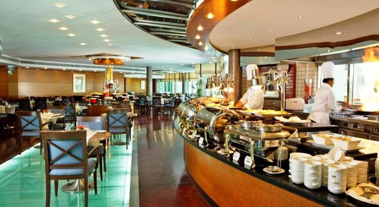 Hotel Al Murooj Rotana
