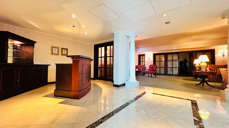 The Bristol Hotel Dubai