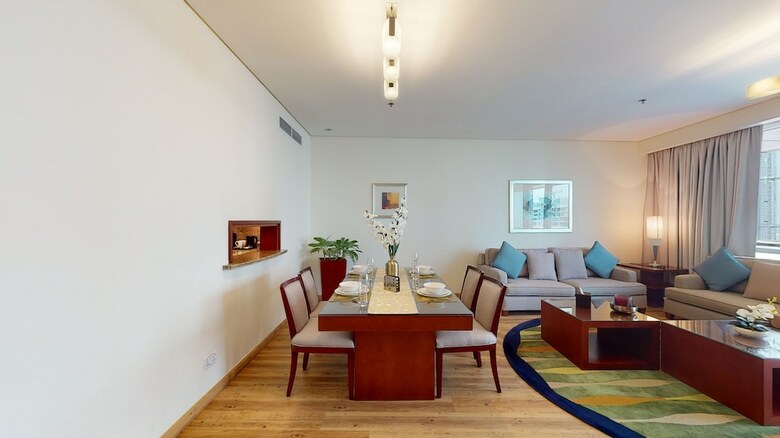 Hotel Oasis Beach Tower