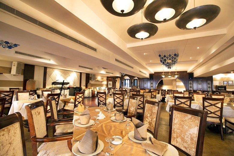 Hotel Dubai Marine Beach Resort & Spa