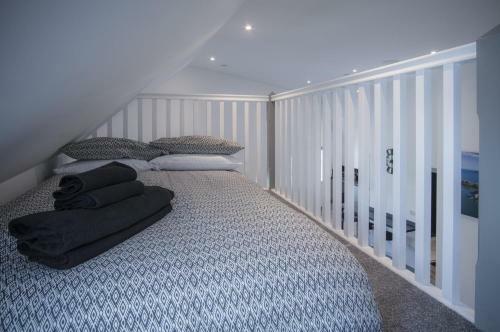 Four Seasons - 1 Bedroom Apartment - Tenby