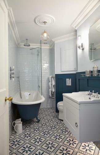 Lorna House Totnes