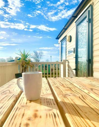 P27 3 Bedroom Caravan At Sand Le Mere