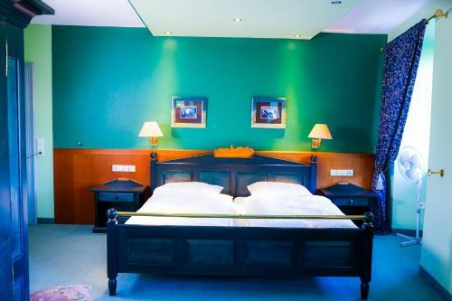 Hotel Schlo� Neuburg