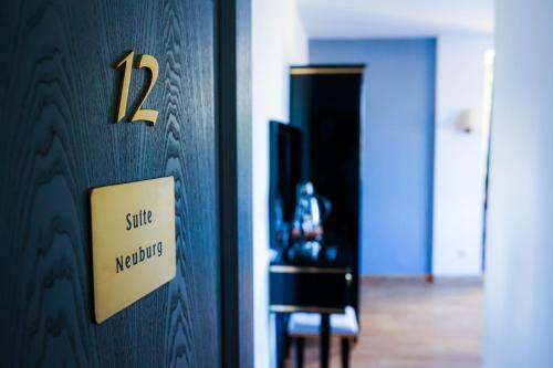 Hotel Schlo� Neuburg