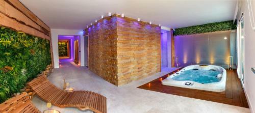 Hug� Boutique Hotel & Spa