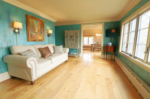 Chateau At Lookout Suite 2 Home