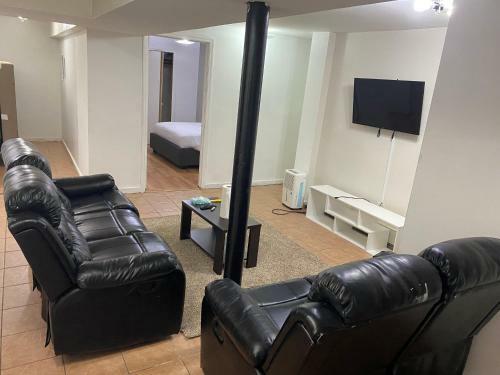 Fully Furnished, Spacious Basement Apartment