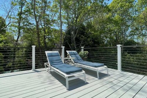 East Hampton Summer Home With Pool & Hot Tub