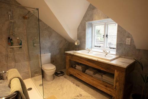 Beautiful Cottage Near Bath