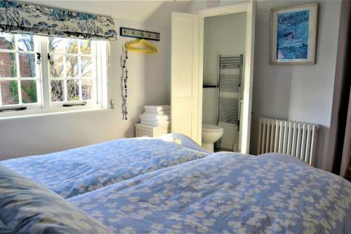 Moonstone Cottage, Moments From The Beach