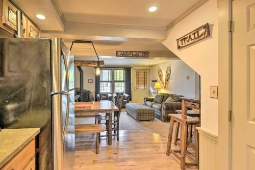 Townhome Walk To Mirror Lake And Main Street!