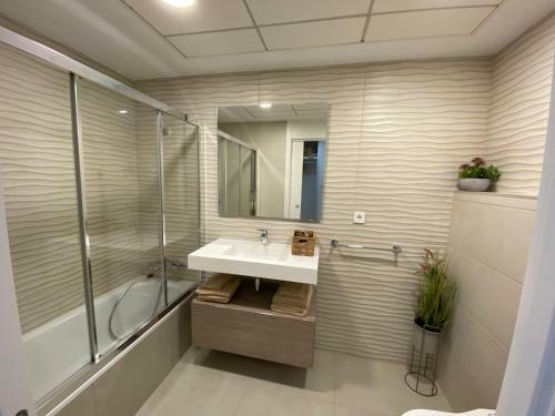 Apartamento Jacuzzi! Penthouse In The First Sea Line!