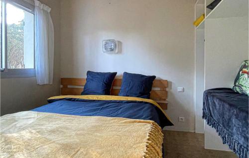 Nice Home In La Faute-sur-mer With 2 Bedrooms