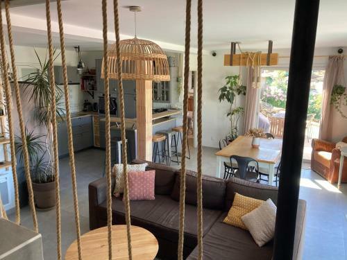 Chambre Dans Maison Avec Piscine