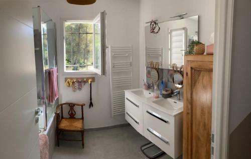 Chambre Dans Maison Avec Piscine