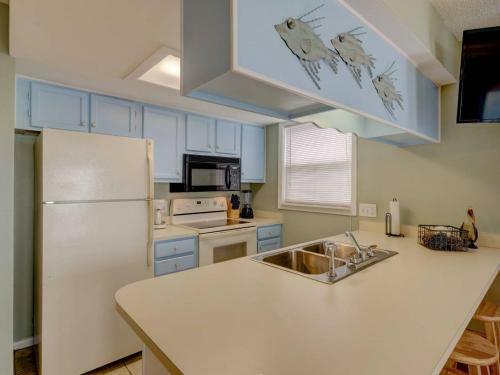 Lakefront Beachview 2br Condo Sleep 6 Close To Boardwalk