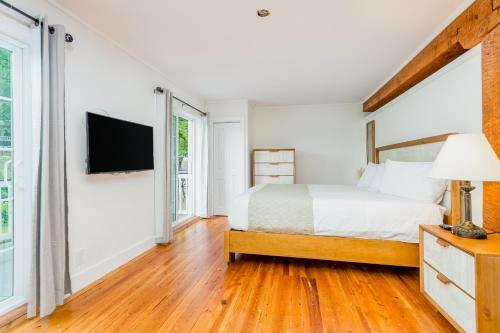 The Mill House -105
