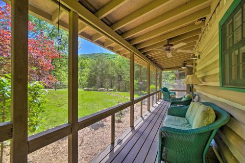 Wake Robin Cabin - Scenic Smokies Retreat!