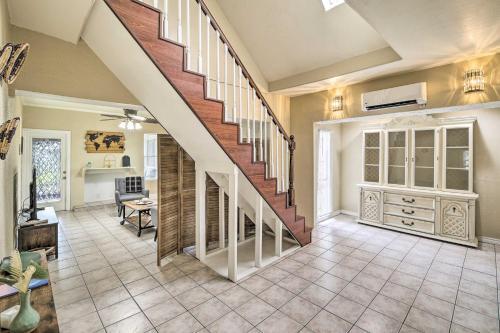 Unique Houston Getaway About 1 Mi To Downtown!