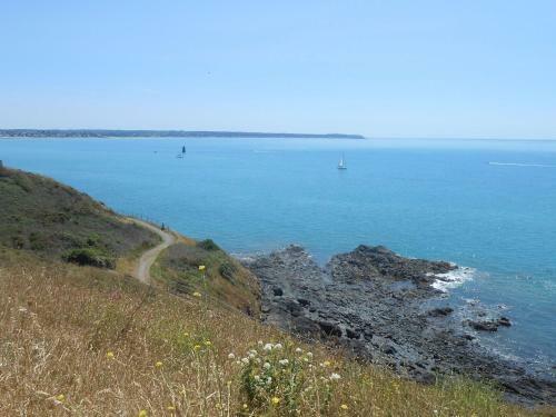 Comfortable Holiday Villa, 50m From The Sea