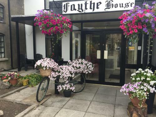 Hostal Faythe Guesthouse