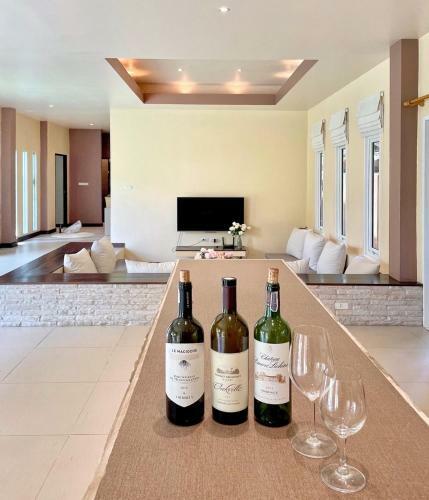 Hugo Villa (3-bedroom Pool Villa + Rooftop)