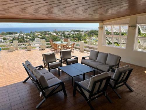 Beautiful 4-bed House With Stunning Sea Views