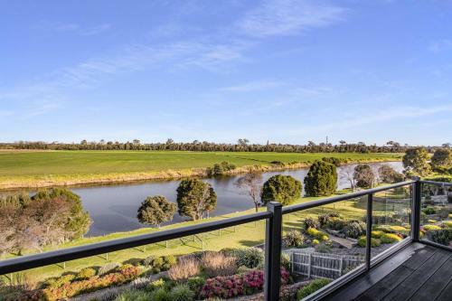 Riverside Haven