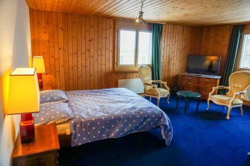 Large 1 Bedroom Apartment With Large Balcony