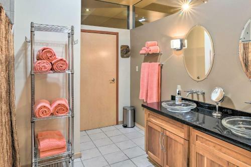 Apartamento Idyllic Dtwn Anchorage Condo With Fireplace!