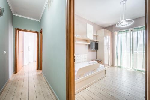 Cozy Central Apartment 2