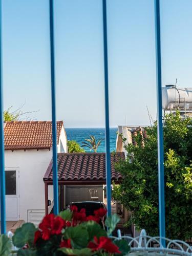 Greek Island Style 2 Bedroom Villa With Pool
