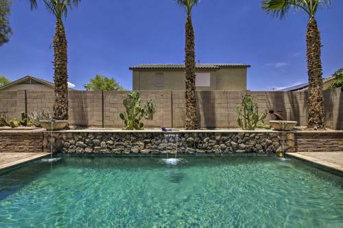 Chic Maricopa Getaway With Outdoor Oasis And Pool