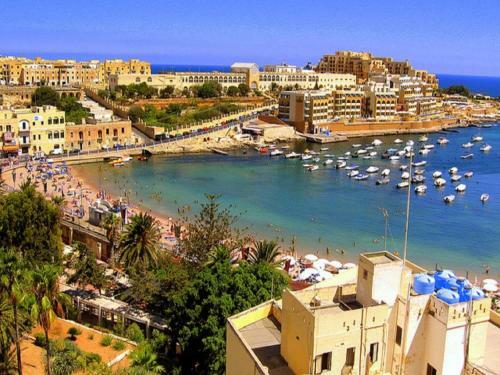 Deluxe 2br Apartment In Central St Julians
