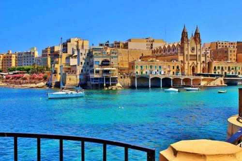 Deluxe 2br Apartment In Central St Julians