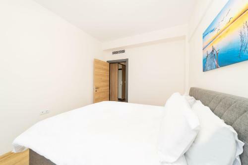 Apartamento Nifty Flat W Shared Pool In Kepez
