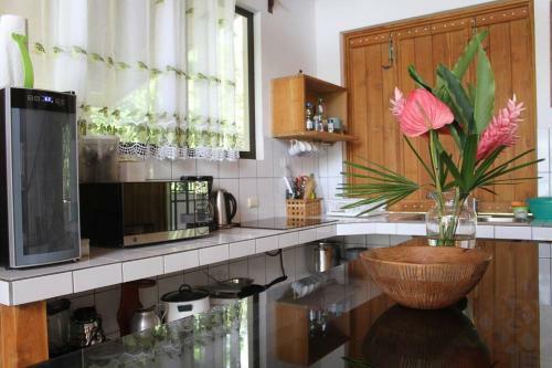 Casa Villa Jade - 10km De R�o Celeste