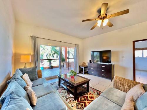 Apartamento Views 2b @sunset Estates, West End