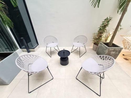 Apartamento Sunny 2br With Private Pool In Casco Antiguo