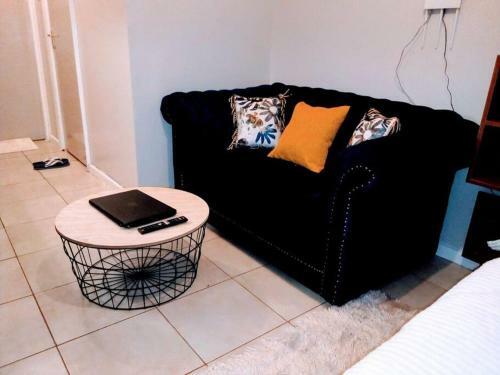 Apartamento Waridi Studio- Wi-fi, Netflix,pool,parking&view