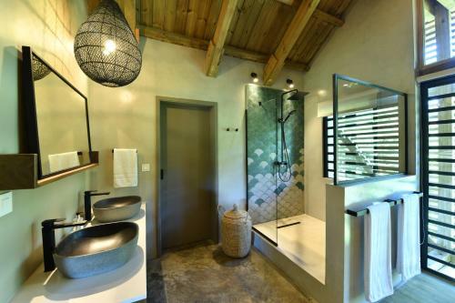Villa Chamgaia - Private Eco Lodge