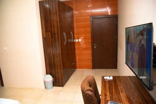 Hotel Enland Suites & Apartments