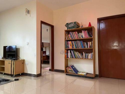 Hostal Room In House - Nshuti Spacious Quiet Rm For Short Long-term