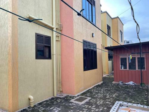 Hostal Room In House - Nshuti Spacious Quiet Rm For Short Long-term