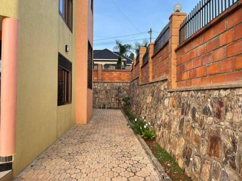 Hostal Room In House - Nshuti Spacious Quiet Rm For Short Long-term