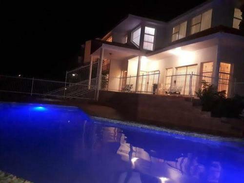 Hostal Pentagon Guesthouse
